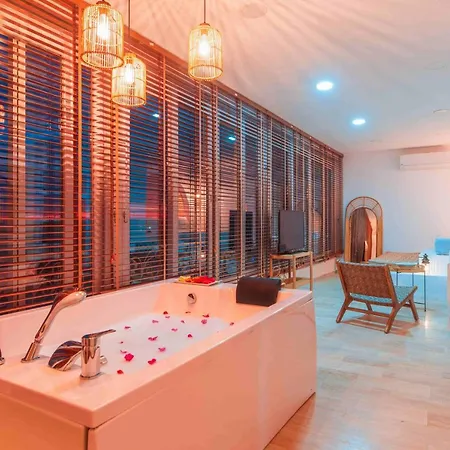 Отель Mare Marin Boutique *