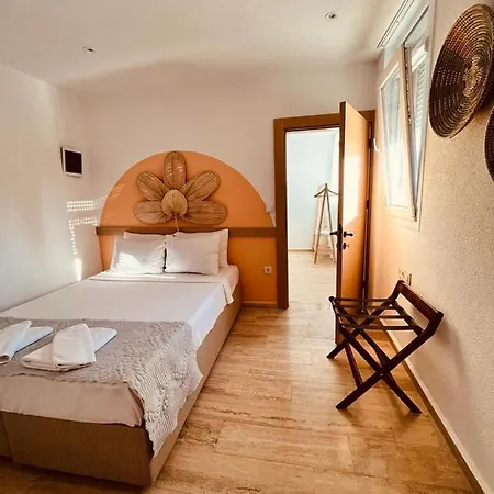 Отель Mare Marin Boutique